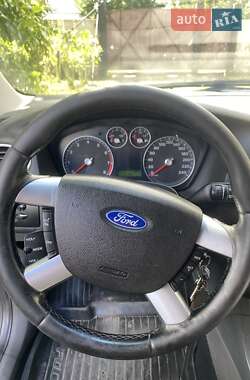 Седан Ford Focus 2007 в Бурыни