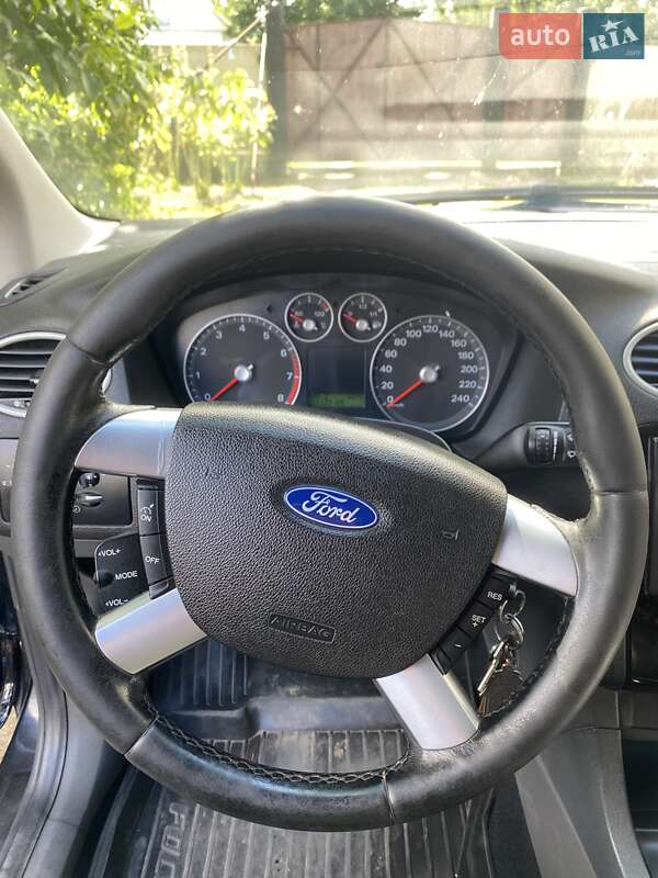 Седан Ford Focus 2007 в Бурыни