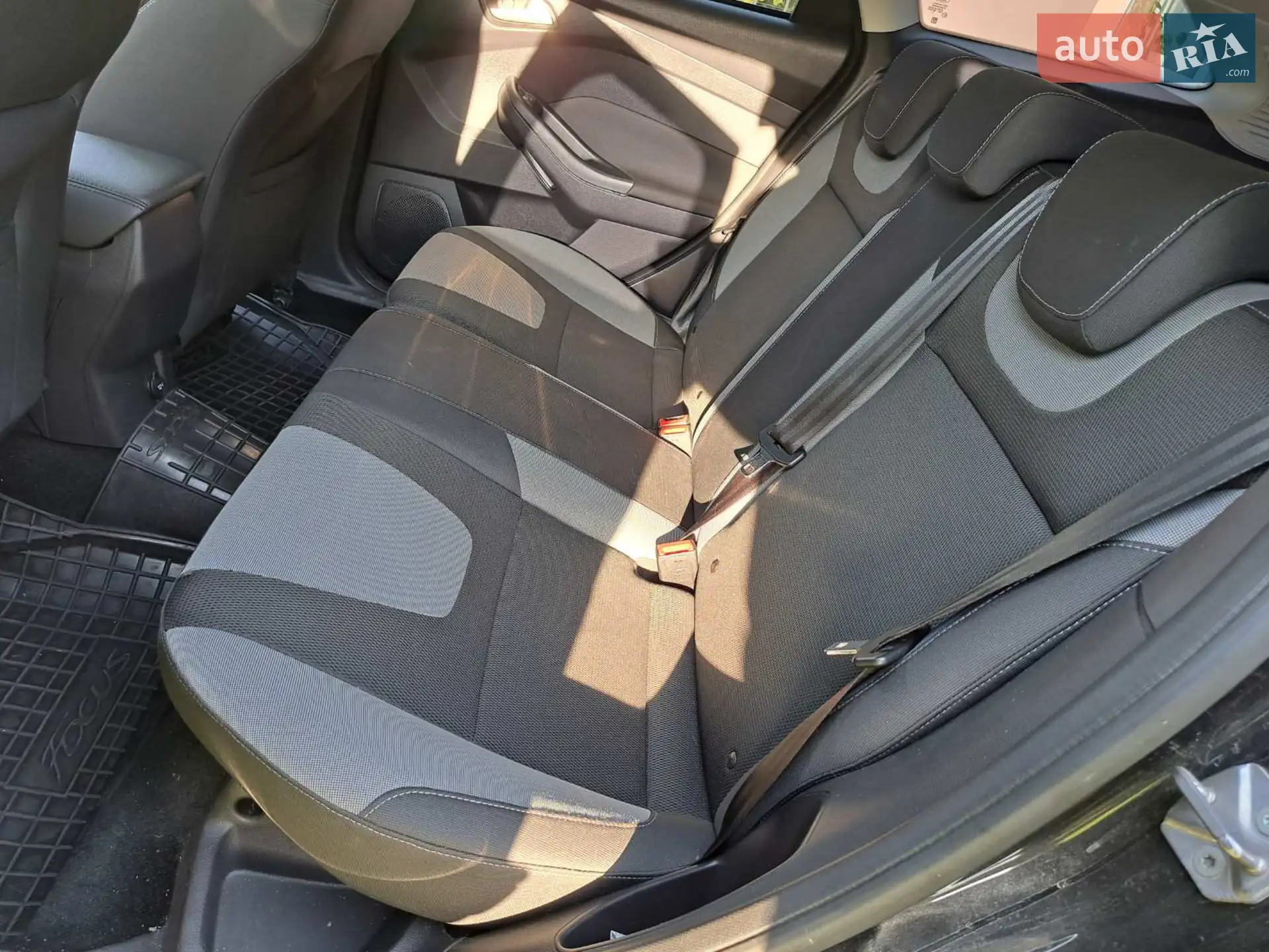 2011 Ford Focus - мініатюра 18