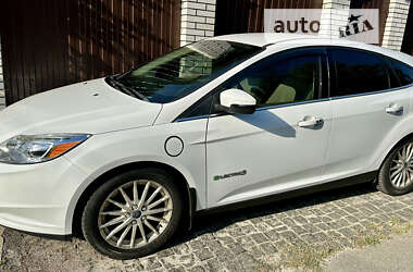 Хэтчбек Ford Focus 2012 в Киеве