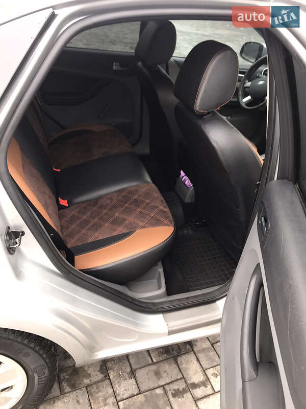 Седан Ford Focus 2008 в Великой Александровке