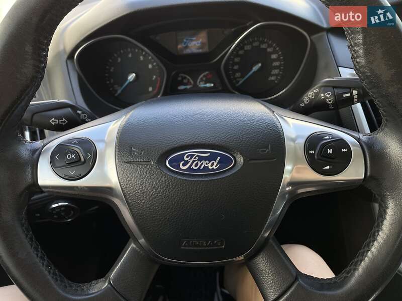 Хэтчбек Ford Focus 2014 в Чернигове