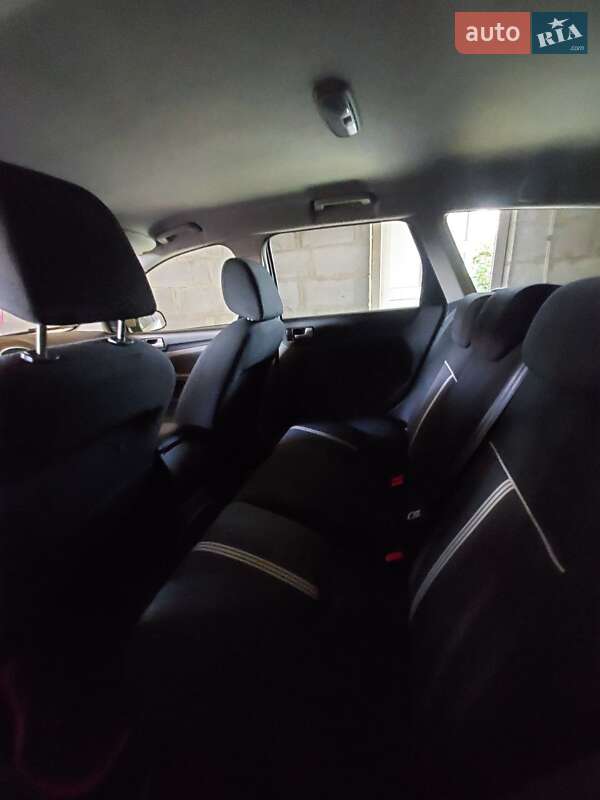 Универсал Ford Focus 2010 в Березному