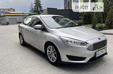 Седан Ford Focus 2015 в Дніпрі