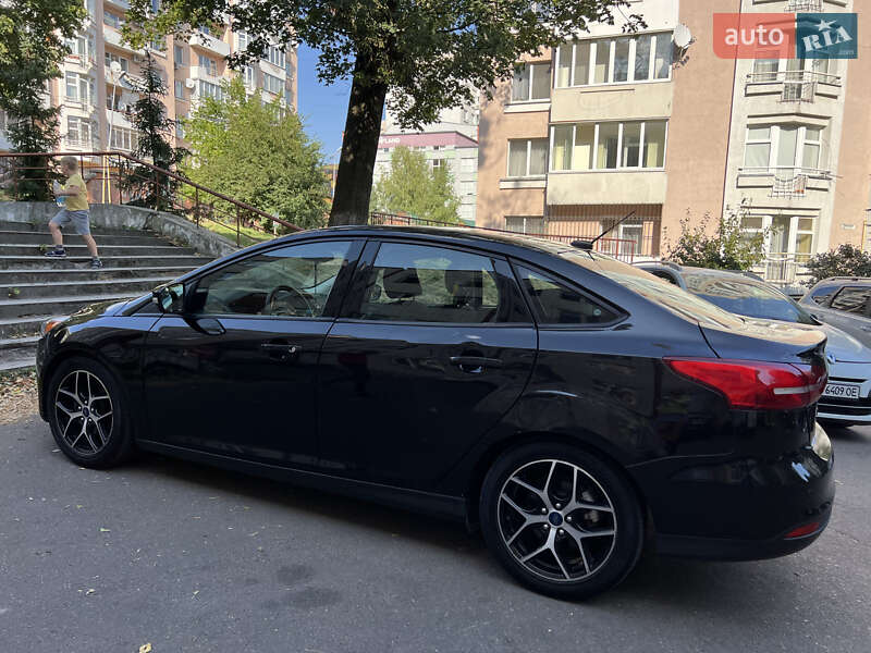 Седан Ford Focus 2017 в Львове