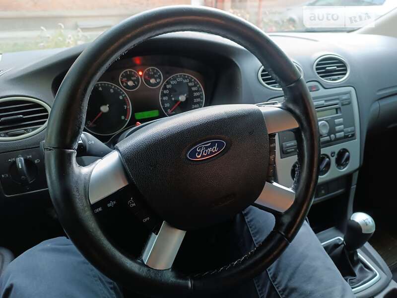 Седан Ford Focus 2007 в Ромнах фото 7 Седан Ford Focus 2007 в Ромнах