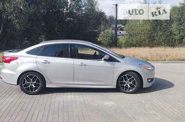 Седан Ford Focus 2015 в Львові