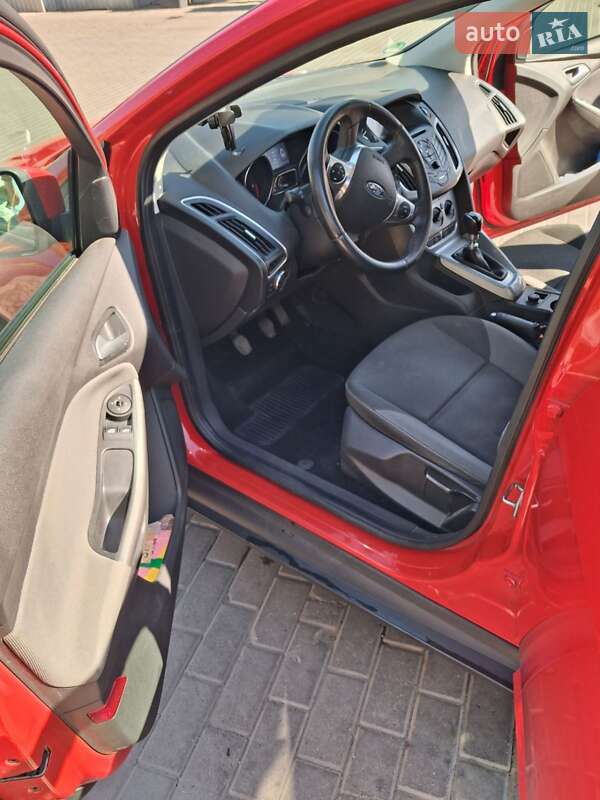 Универсал Ford Focus 2013 в Смеле фото 2 Универсал Ford Focus 2013 в Смеле