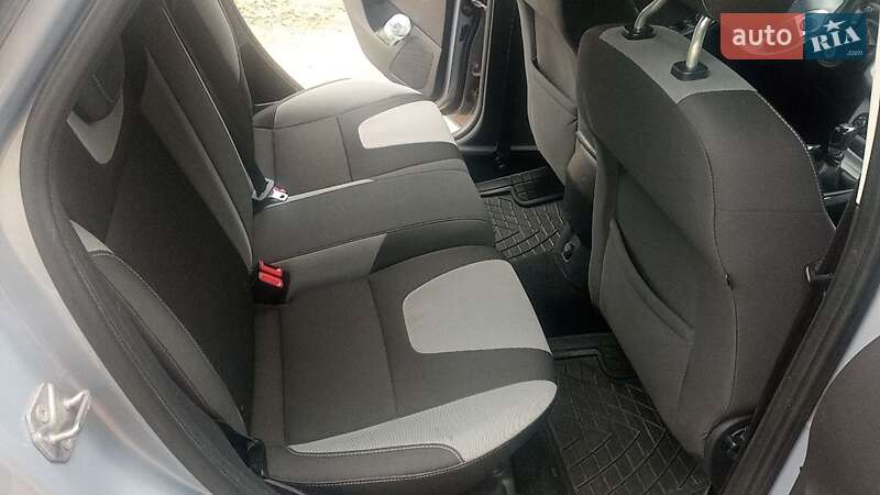 Хэтчбек Ford Focus 2013 в Харькове