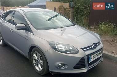 Хэтчбек Ford Focus 2013 в 