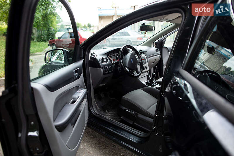 Универсал Ford Focus 2010 в Золочеве