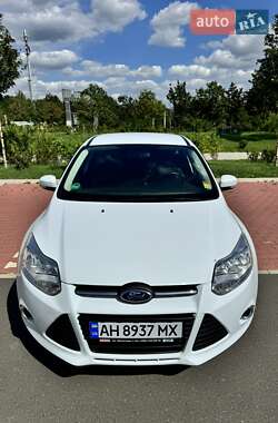 Хэтчбек Ford Focus 2013 в 