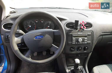 Хэтчбек Ford Focus 2005 в Запорожье