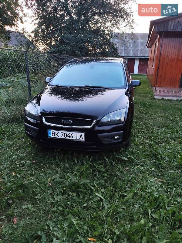 Универсал Ford Focus 2006 в Сарнах