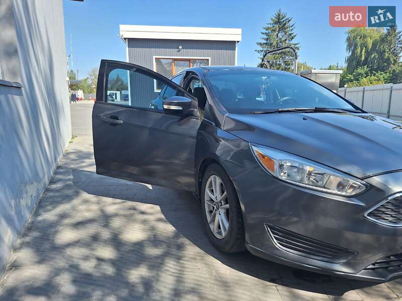 Седан Ford Focus 2015 в Львове