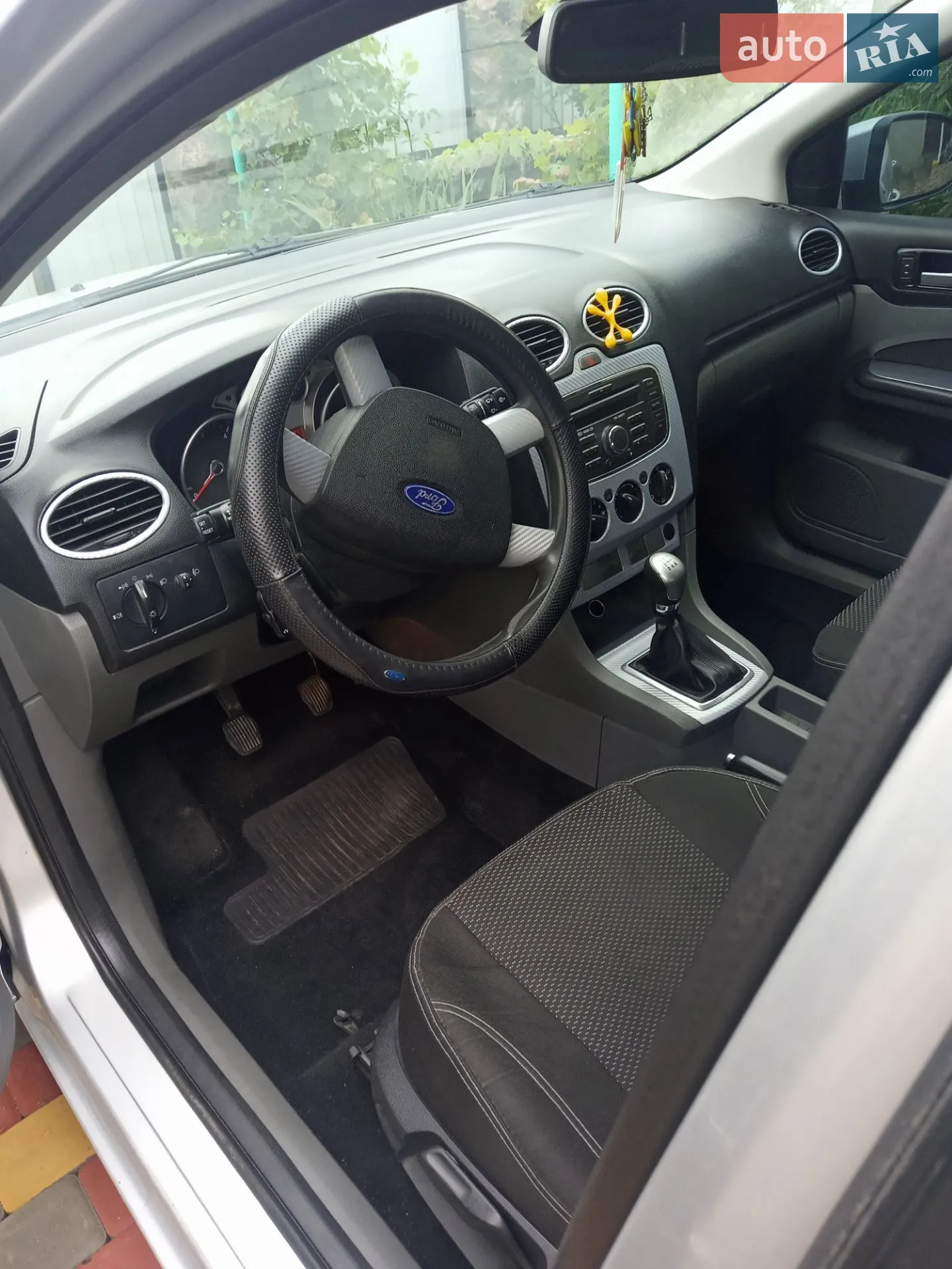 2010 Ford Focus - мініатюра 11
