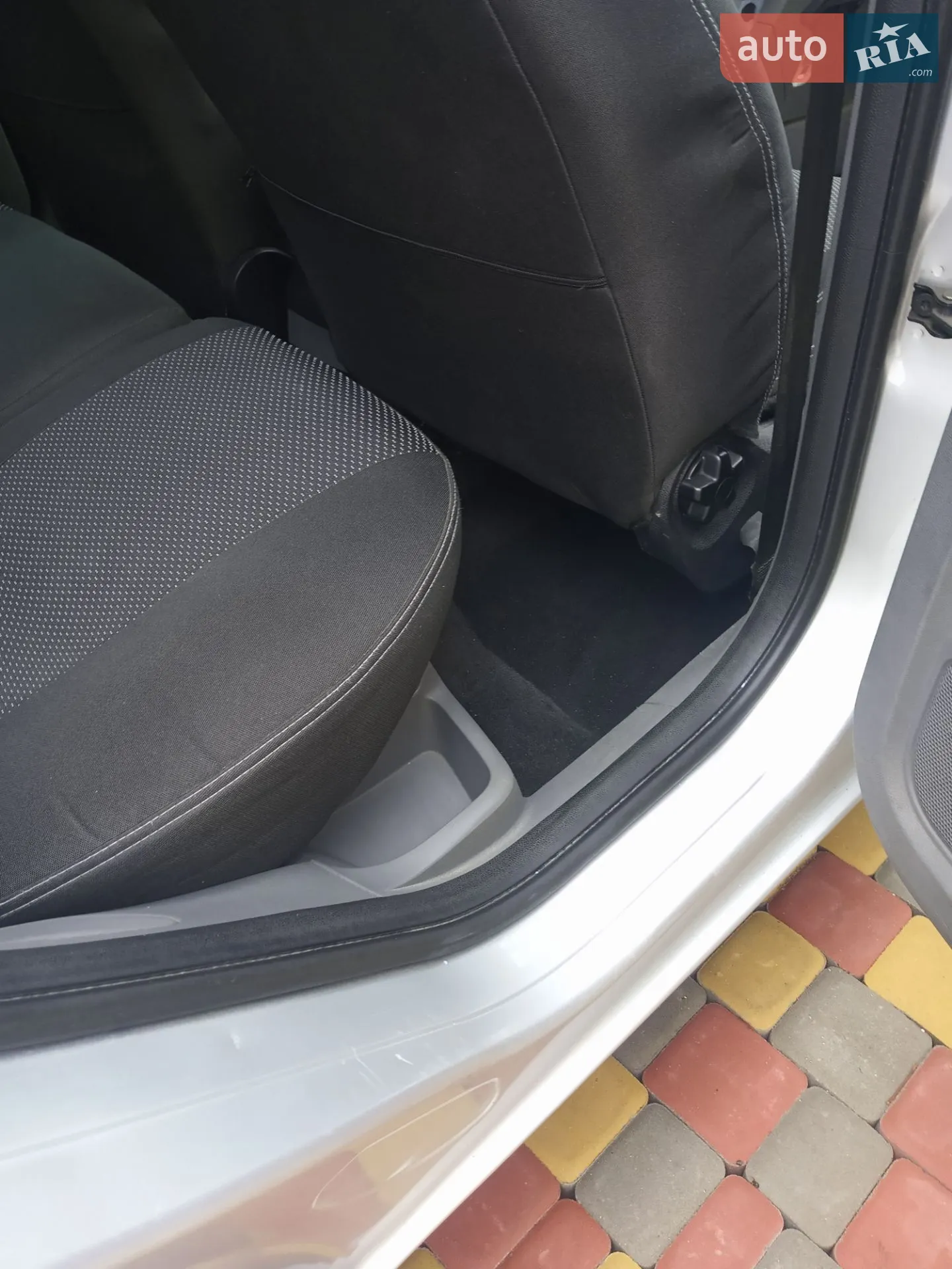 2010 Ford Focus - мініатюра 13