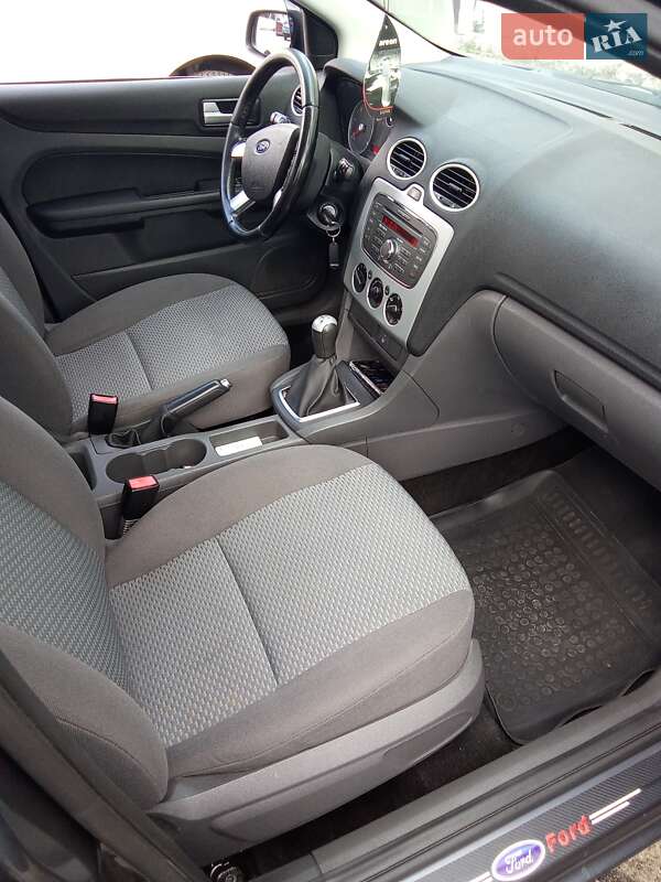 Седан Ford Focus 2007 в Одесі