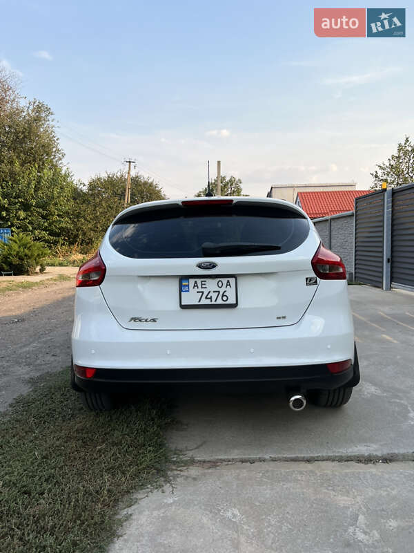 Хэтчбек Ford Focus 2015 в Днепре