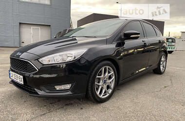 Хэтчбек Ford Focus 2015 в Киеве