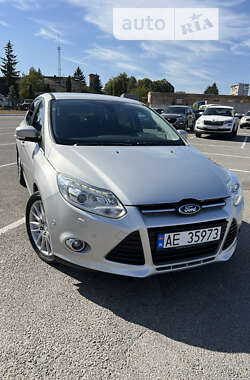 Хэтчбек Ford Focus 2011 в Житомире