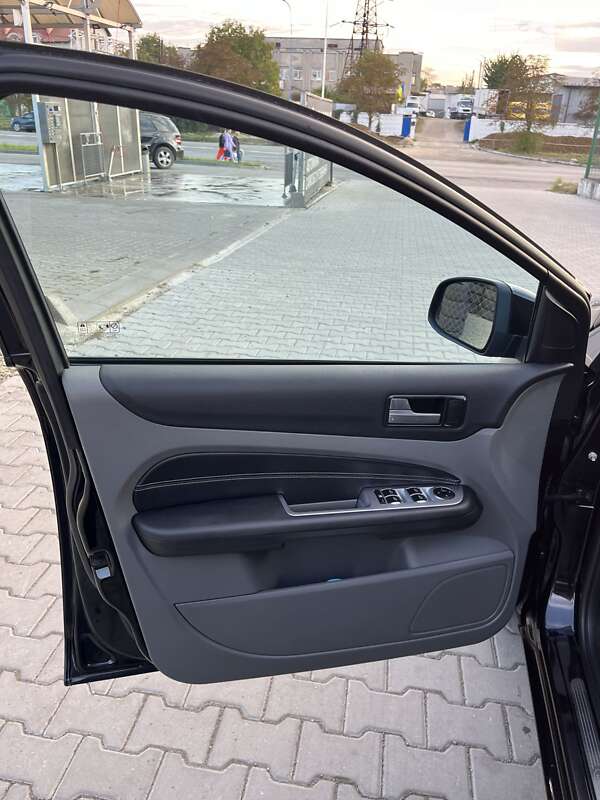 Универсал Ford Focus 2008 в Ивано-Франковске фото 4 Универсал Ford Focus 2008 в Ивано-Франковске