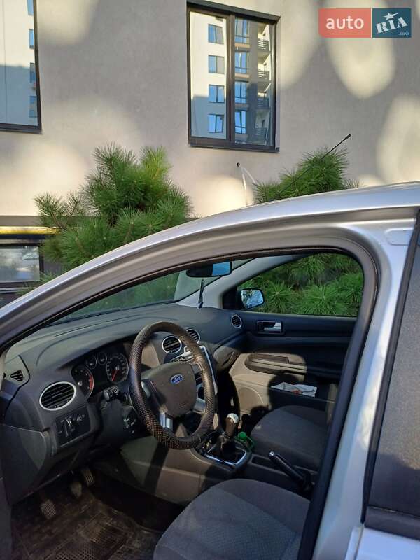 Универсал Ford Focus 2007 в Софиевской Борщаговке