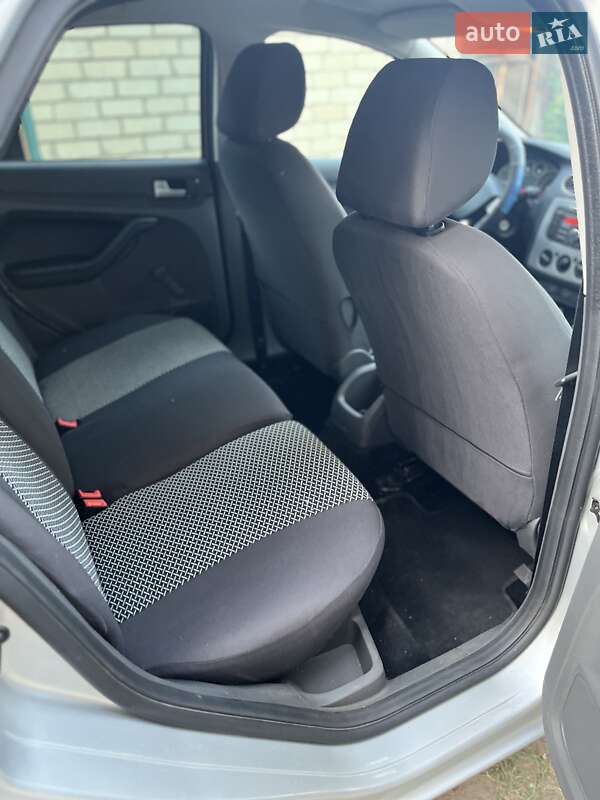 Седан Ford Focus 2007 в Харькове фото 8 Седан Ford Focus 2007 в Харькове