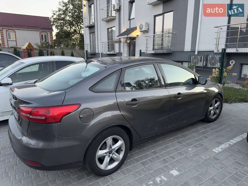 Седан Ford Focus 2015 в Киеве