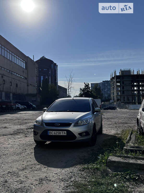 Седан Ford Focus 2010 в Львове