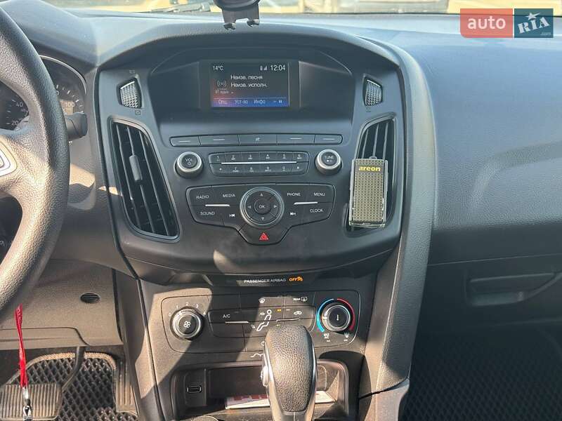Седан Ford Focus 2017 в Киеве