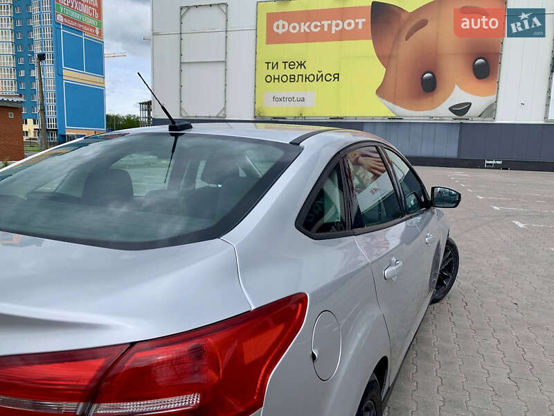 Седан Ford Focus 2016 в Киеве