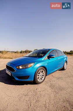 Седан Ford Focus 2015 в 