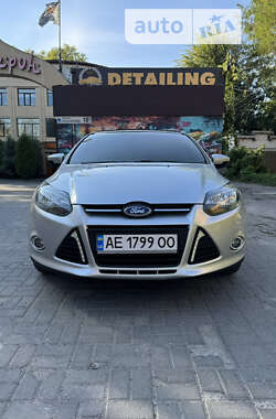 Седан Ford Focus 2014 в Дніпрі