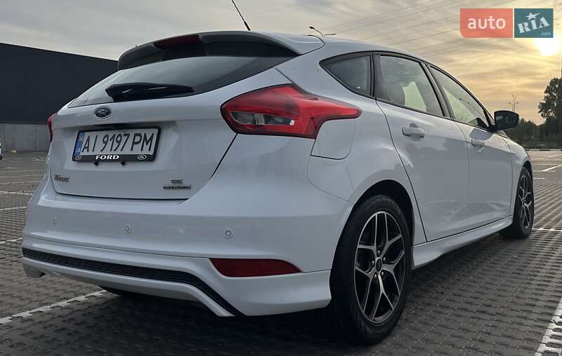 Хэтчбек Ford Focus 2016 в Киеве