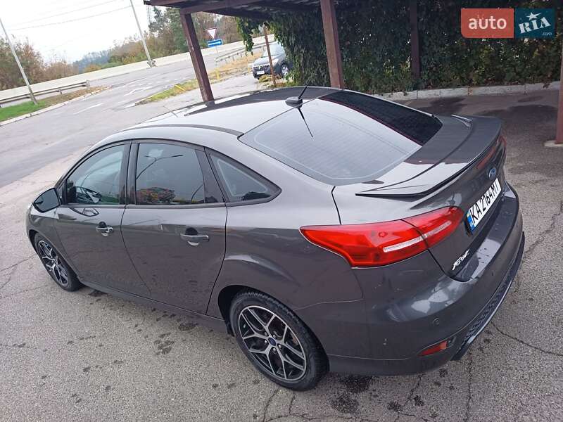 Седан Ford Focus 2015 в Киеве фото 33 Седан Ford Focus 2015 в Киеве
