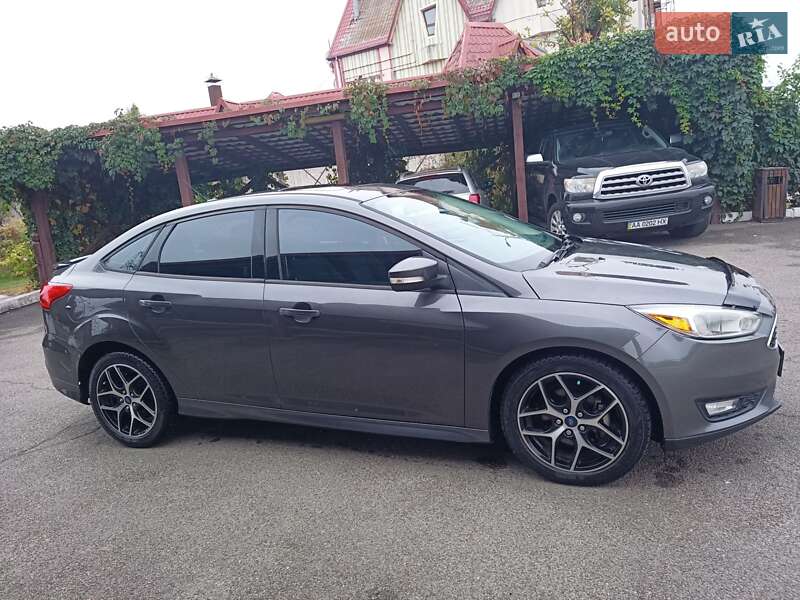 Седан Ford Focus 2015 в Киеве фото 9 Седан Ford Focus 2015 в Киеве
