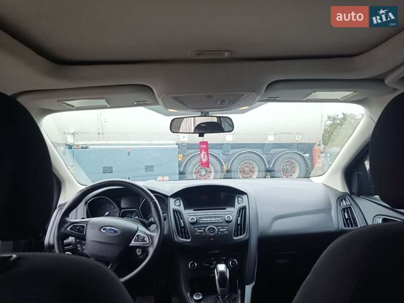 Седан Ford Focus 2015 в Киеве фото 25 Седан Ford Focus 2015 в Киеве