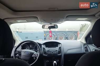 Седан Ford Focus 2015 в 