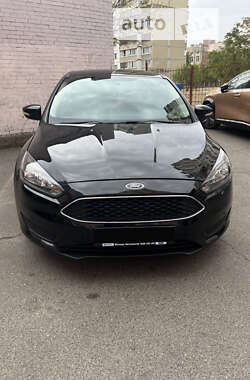 Хэтчбек Ford Focus 2017 в 