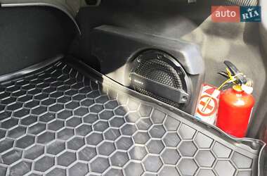 Седан Ford Focus 2014 в 