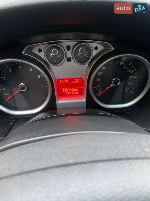 Хэтчбек Ford Focus 2010 в Чернигове