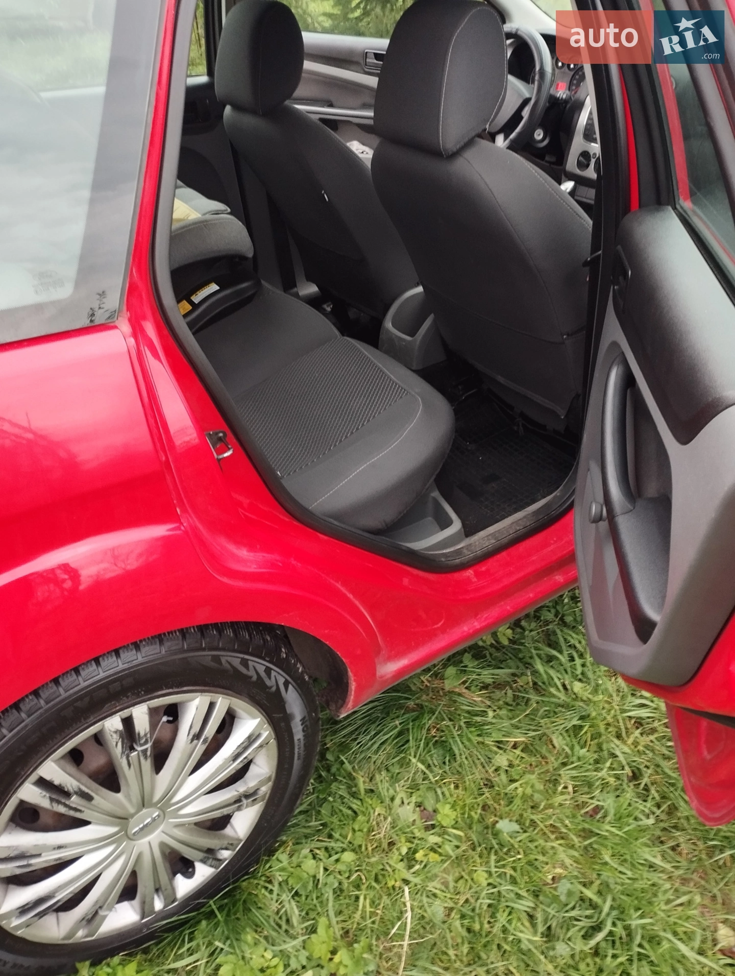 2010 Ford Focus - мініатюра 5