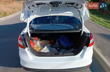Седан Ford Focus 2014 в 