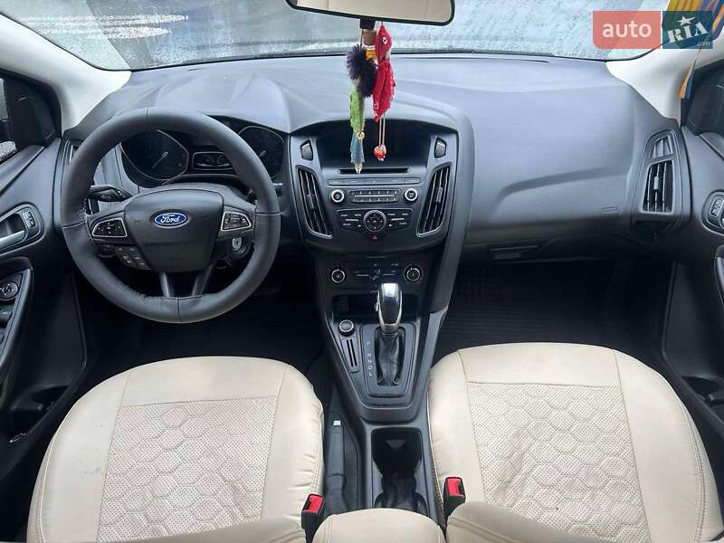 Седан Ford Focus 2015 в Днепре