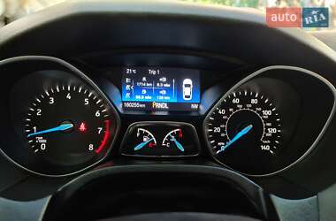 Седан Ford Focus 2015 в 