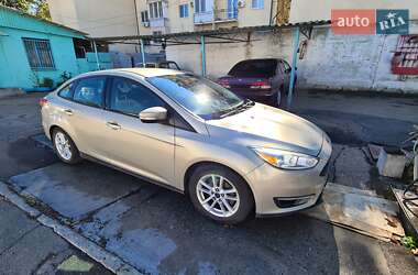 Седан Ford Focus 2015 в 