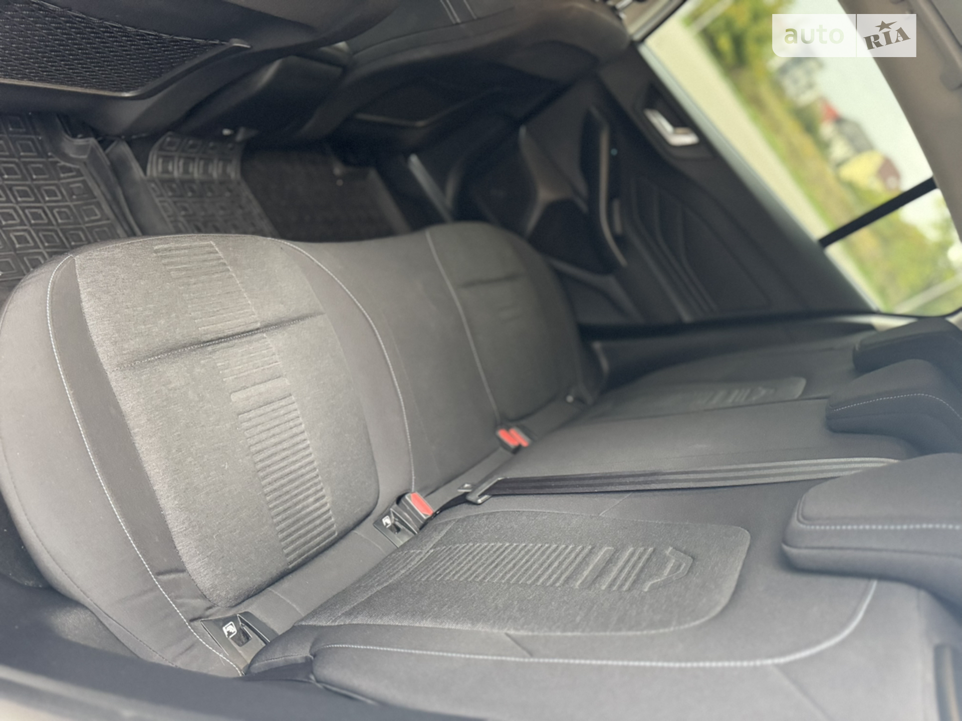 2019 Ford Focus - мініатюра 23