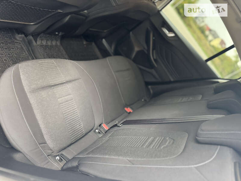 Хэтчбек Ford Focus 2019 в Ужгороде фото 25 Хэтчбек Ford Focus 2019 в Ужгороде
