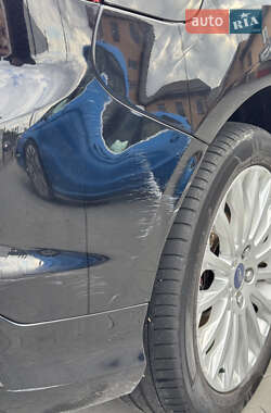 Хэтчбек Ford Focus 2013 в 